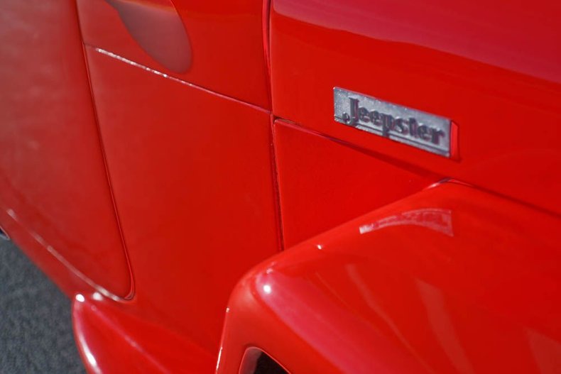 Jeep-Ster-1948-Red-Barcelona-Red-vinyl-9