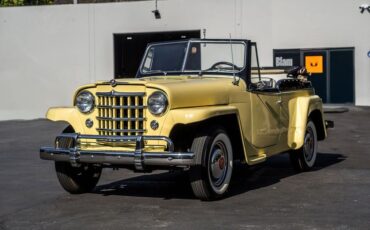 Jeep-Ster-1950-YellowWhite-Black-1