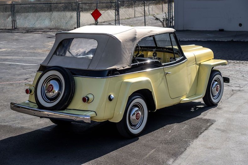 Jeep-Ster-1950-YellowWhite-Black-18
