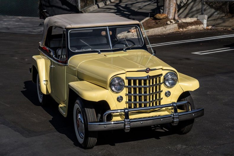 Jeep-Ster-1950-YellowWhite-Black-2