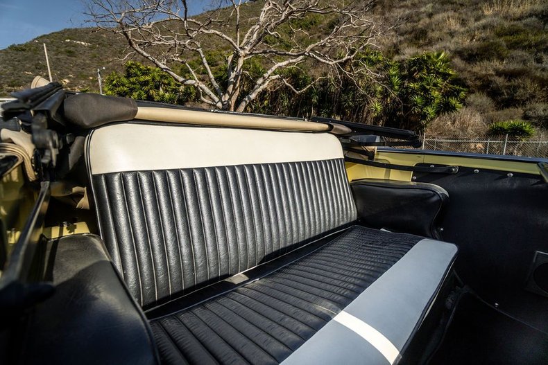 Jeep-Ster-1950-YellowWhite-Black-22