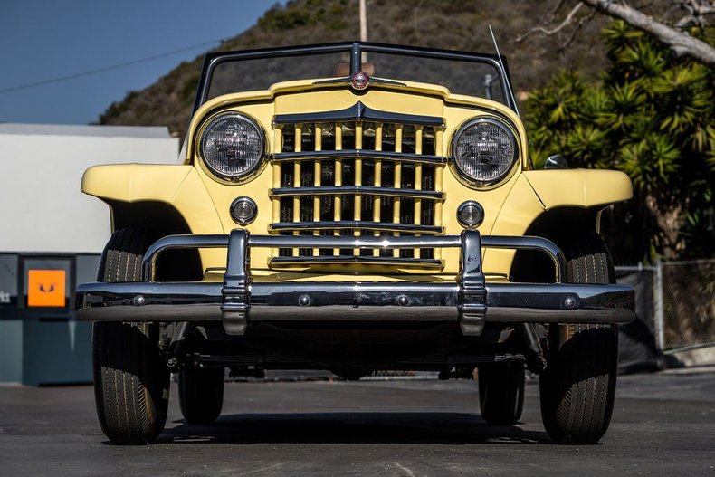 Jeep-Ster-1950-YellowWhite-Black-28