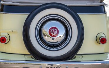 Jeep-Ster-1950-YellowWhite-Black-37