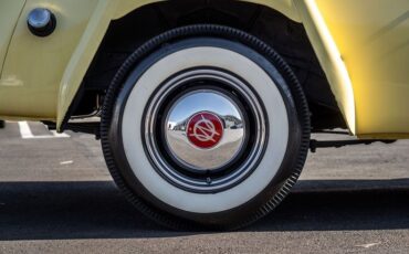 Jeep-Ster-1950-YellowWhite-Black-46