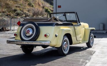 Jeep-Ster-1950-YellowWhite-Black-9