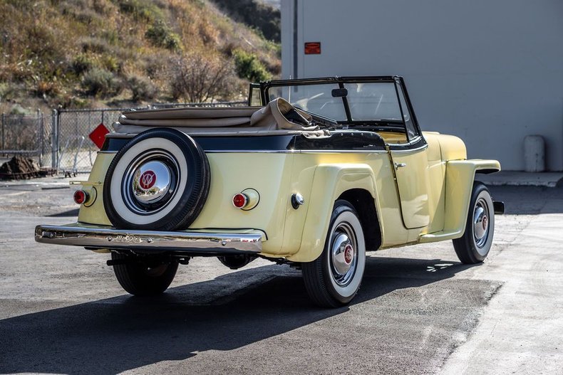 Jeep-Ster-1950-YellowWhite-Black-9
