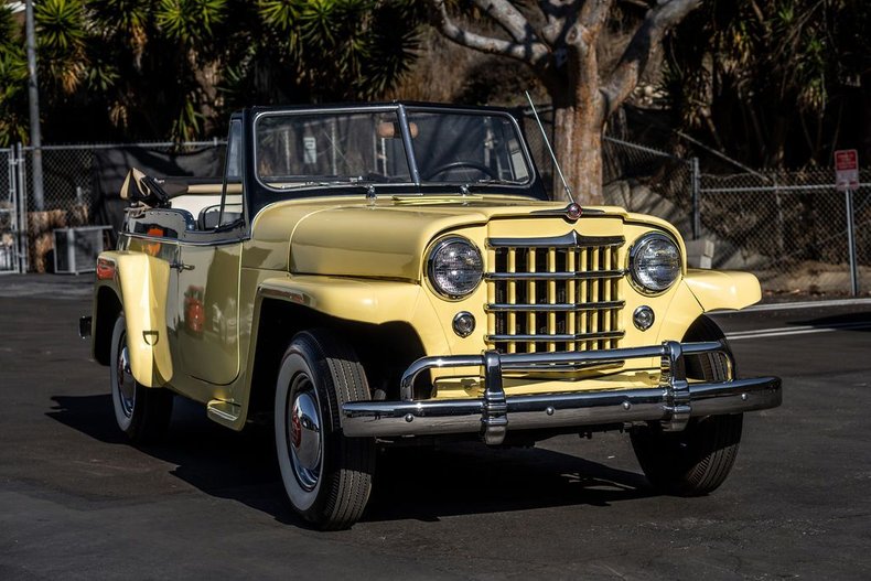 Jeep-Ster-1950-YellowWhite-Black
