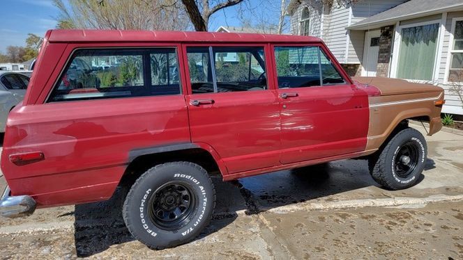 Jeep-Wagon-1977-12