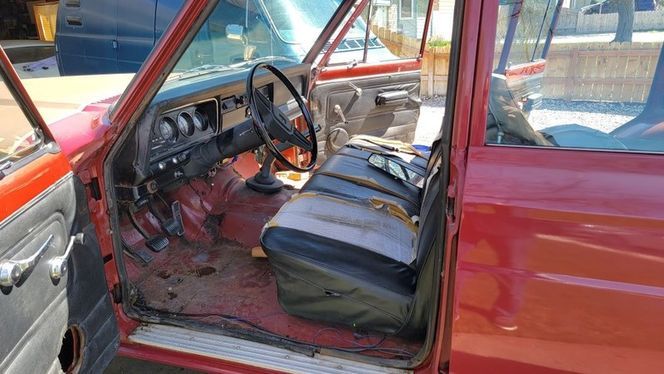 Jeep-Wagon-1977-8