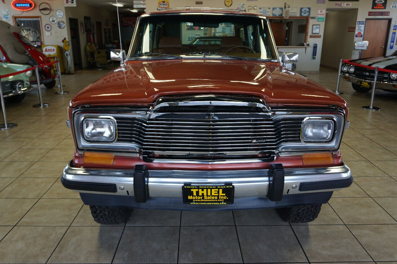 Jeep-Wagoneer-1981-Classic-Car-11