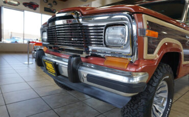 Jeep-Wagoneer-1981-Classic-Car-17