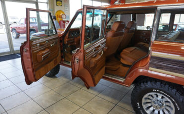Jeep-Wagoneer-1981-Classic-Car-19