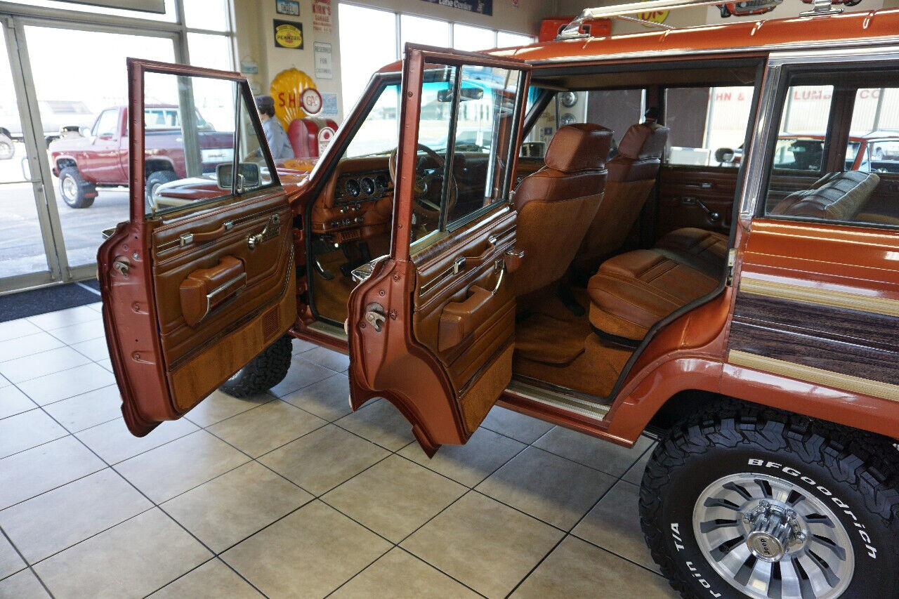 Jeep-Wagoneer-1981-Classic-Car-19