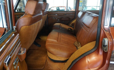 Jeep-Wagoneer-1981-Classic-Car-21