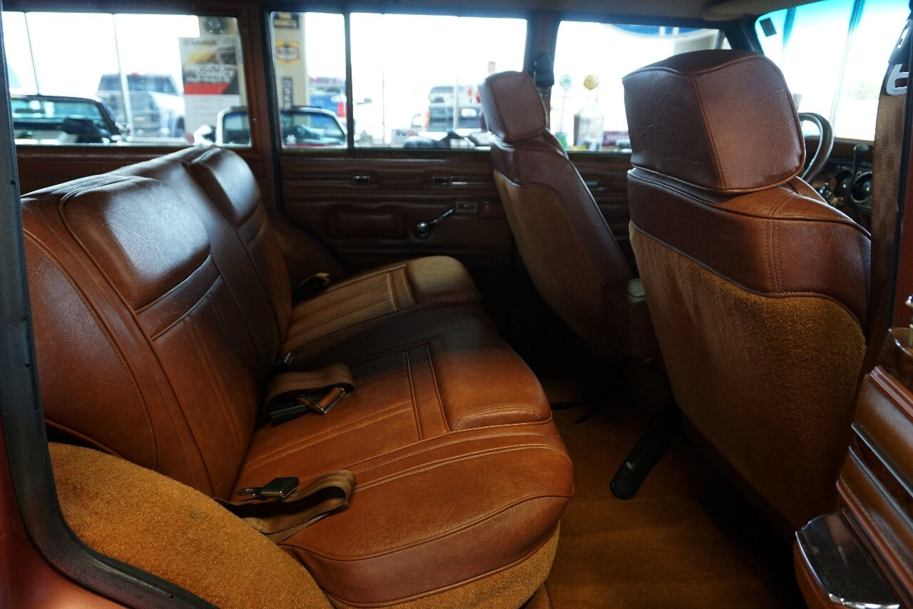 Jeep-Wagoneer-1981-Classic-Car-24