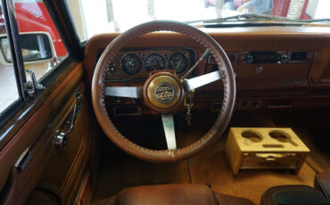 Jeep-Wagoneer-1981-Classic-Car-25