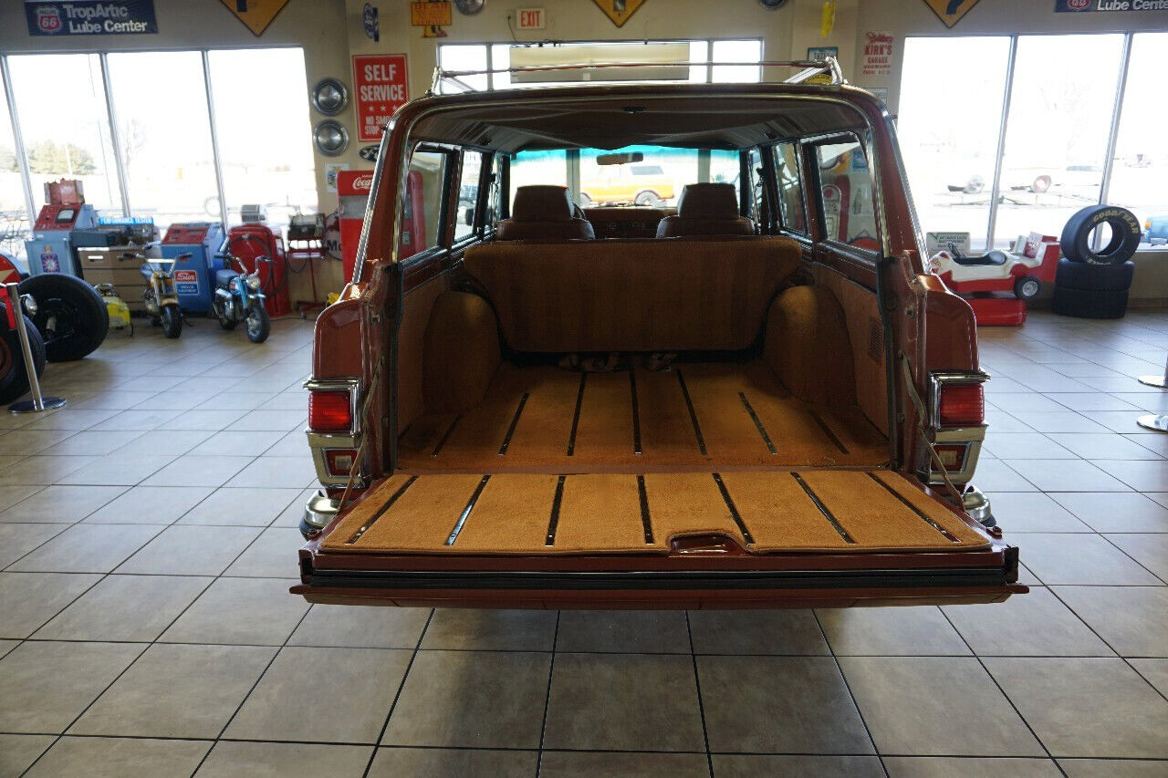 Jeep-Wagoneer-1981-Classic-Car-28