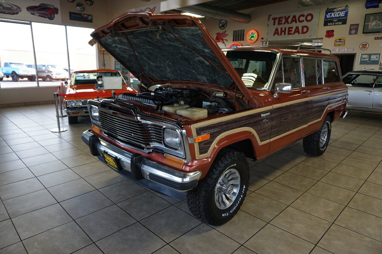 Jeep-Wagoneer-1981-Classic-Car-29