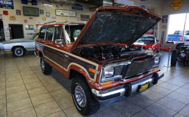 Jeep-Wagoneer-1981-Classic-Car-32