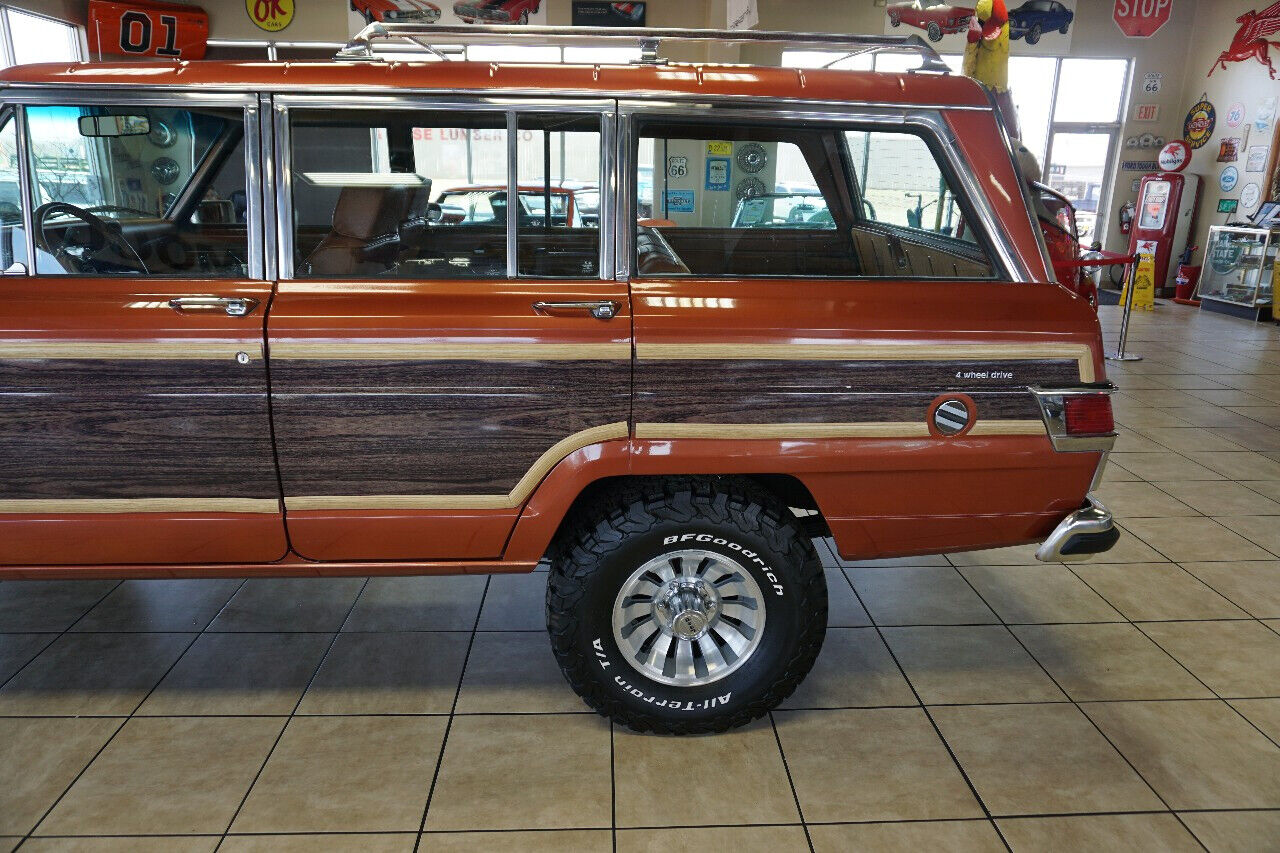 Jeep-Wagoneer-1981-Classic-Car-38