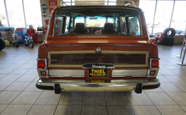 Jeep-Wagoneer-1981-Classic-Car-6
