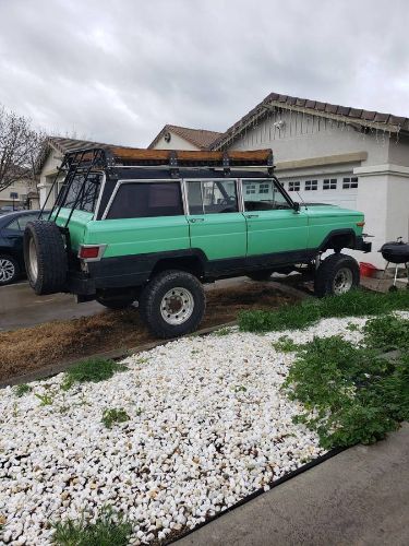 Jeep-Wagoneer-1982-Green-8