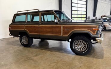 Jeep-Wagoneer-1983-SUV-10