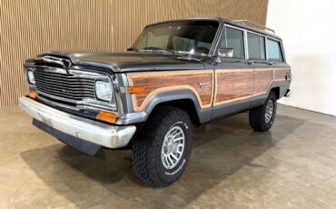 Jeep-Wagoneer-1983-SUV-2