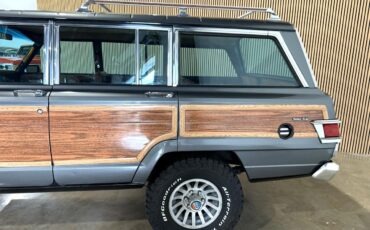 Jeep-Wagoneer-1983-SUV-28