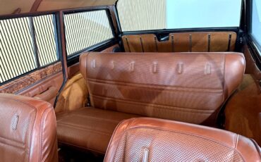 Jeep-Wagoneer-1983-SUV-34