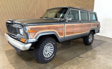 Jeep-Wagoneer-1983-SUV-4