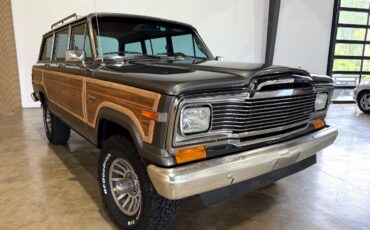 Jeep-Wagoneer-1983-SUV-5