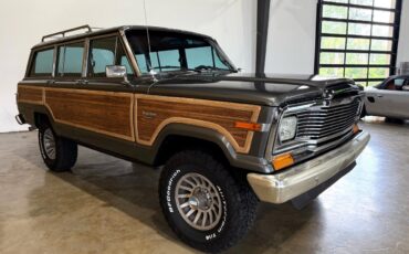 Jeep-Wagoneer-1983-SUV-8