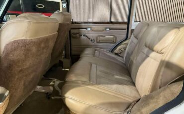 Jeep-Wagoneer-1983-White-Beige-Leather-11