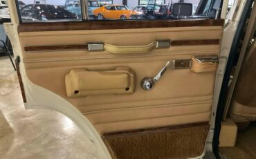 Jeep-Wagoneer-1983-White-Beige-Leather-12