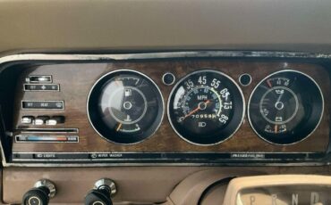 Jeep-Wagoneer-1983-White-Beige-Leather-13