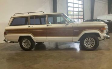 Jeep-Wagoneer-1983-White-Beige-Leather-21