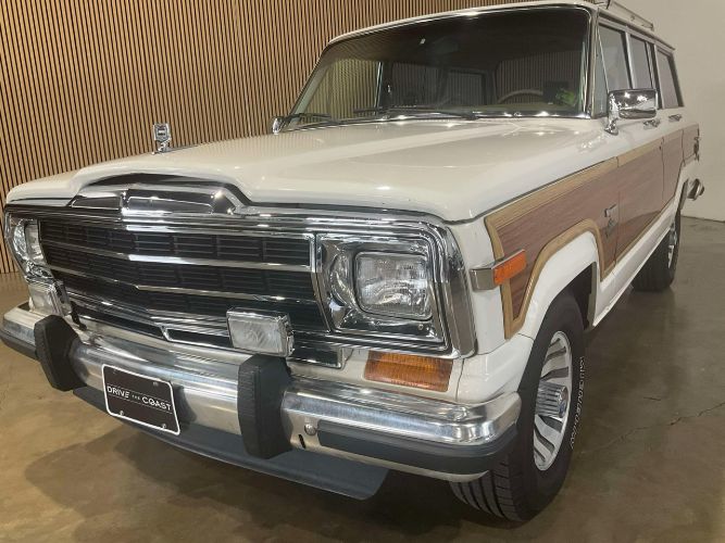 Jeep-Wagoneer-1983-White-Beige-Leather-22