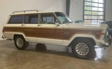 Jeep-Wagoneer-1983-White-Beige-Leather-23