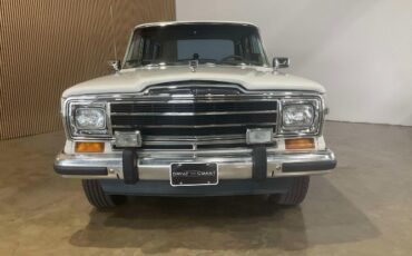 Jeep-Wagoneer-1983-White-Beige-Leather-25