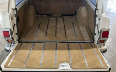Jeep-Wagoneer-1983-White-Beige-Leather-6