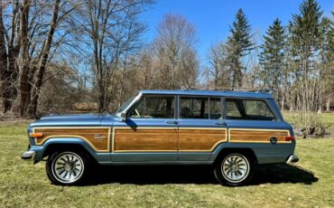 Jeep-Wagoneer-1984-SUV-10