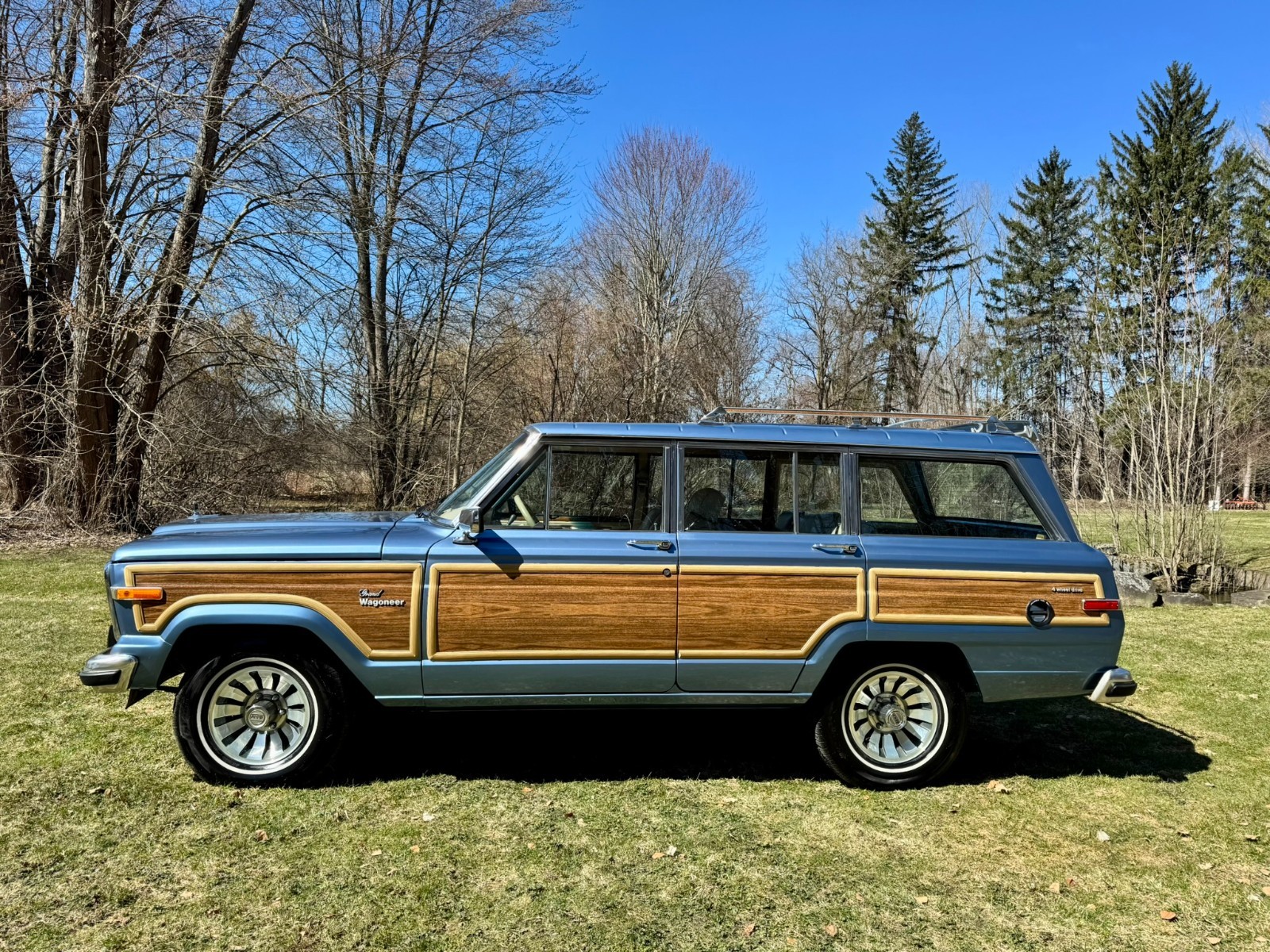 Jeep-Wagoneer-1984-SUV-10
