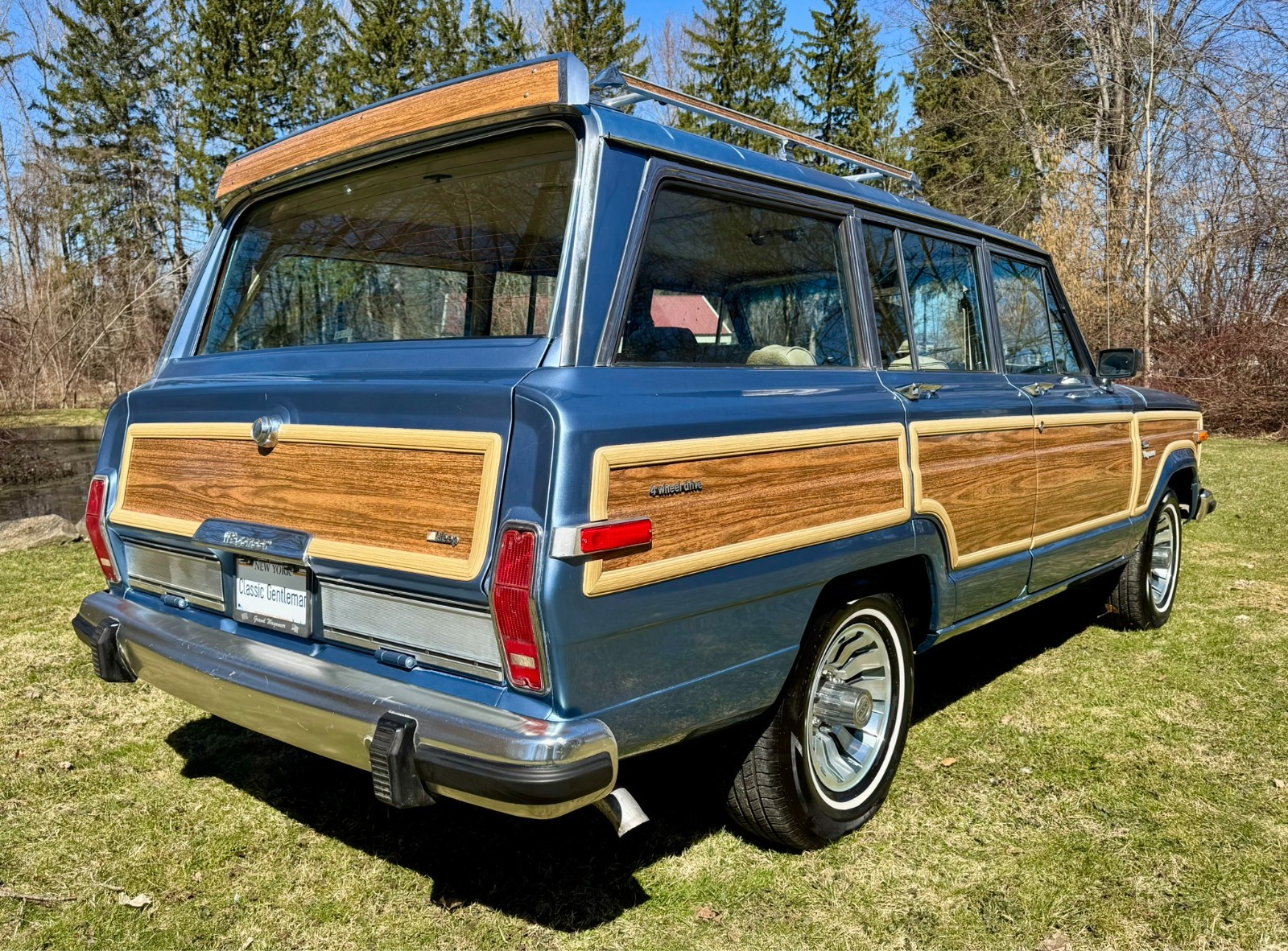 Jeep-Wagoneer-1984-SUV-15