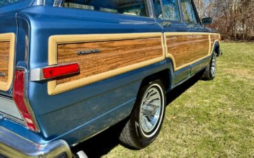 Jeep-Wagoneer-1984-SUV-17