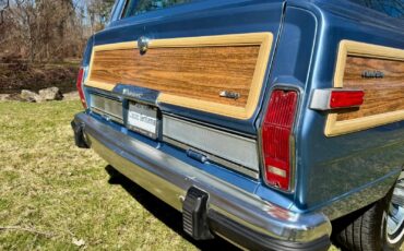 Jeep-Wagoneer-1984-SUV-19