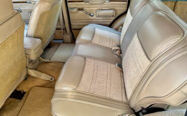 Jeep-Wagoneer-1984-SUV-29