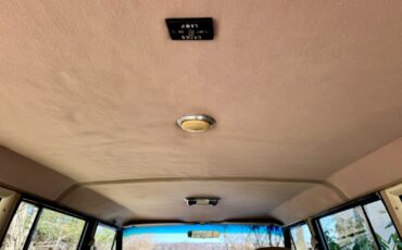 Jeep-Wagoneer-1984-SUV-33