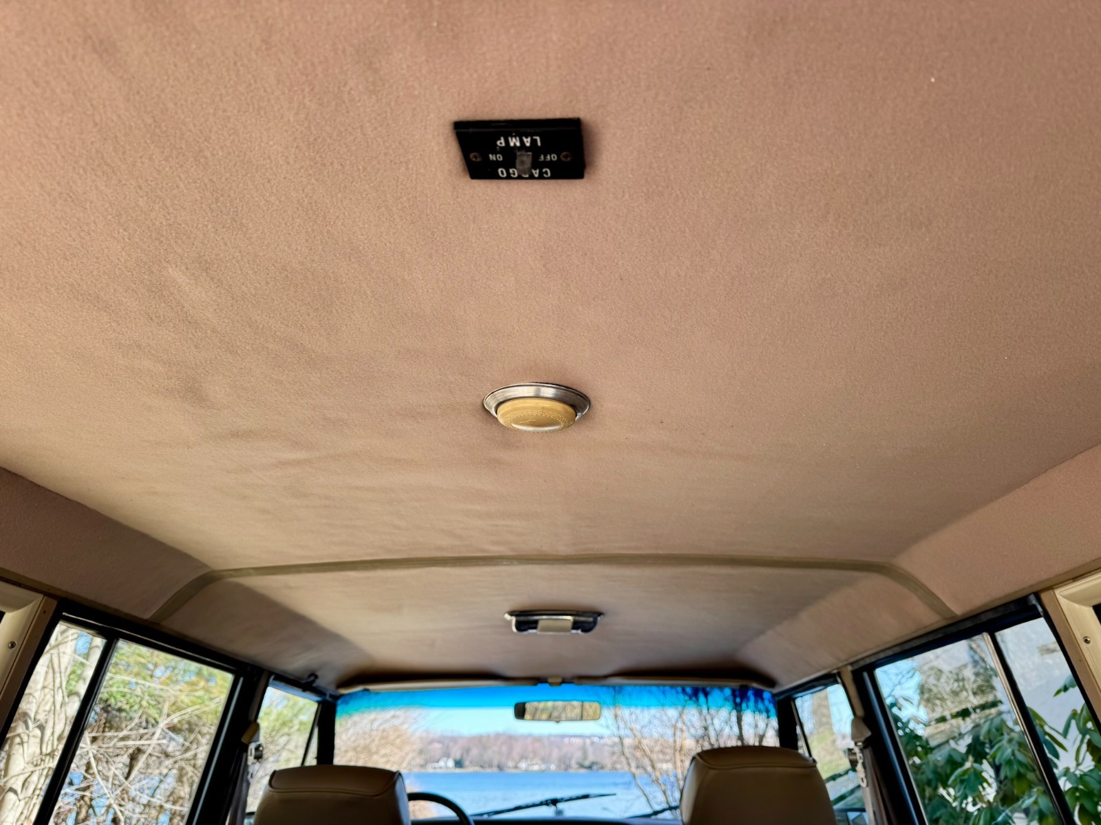 Jeep-Wagoneer-1984-SUV-33