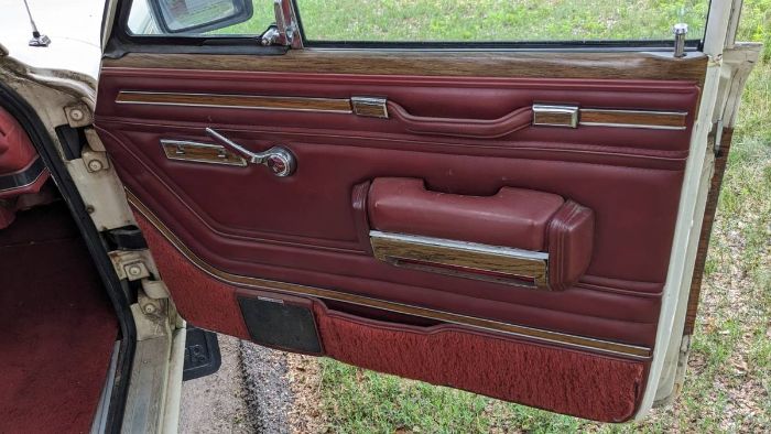 Jeep-Wagoneer-1986-14